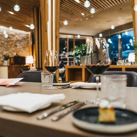 Peaks Place Apartment-hotel & Spa-3 By Interhome *