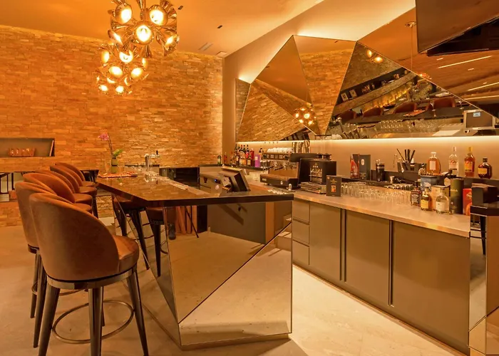 Peaks Place Apartment-hotel & Spa-3 By Interhome